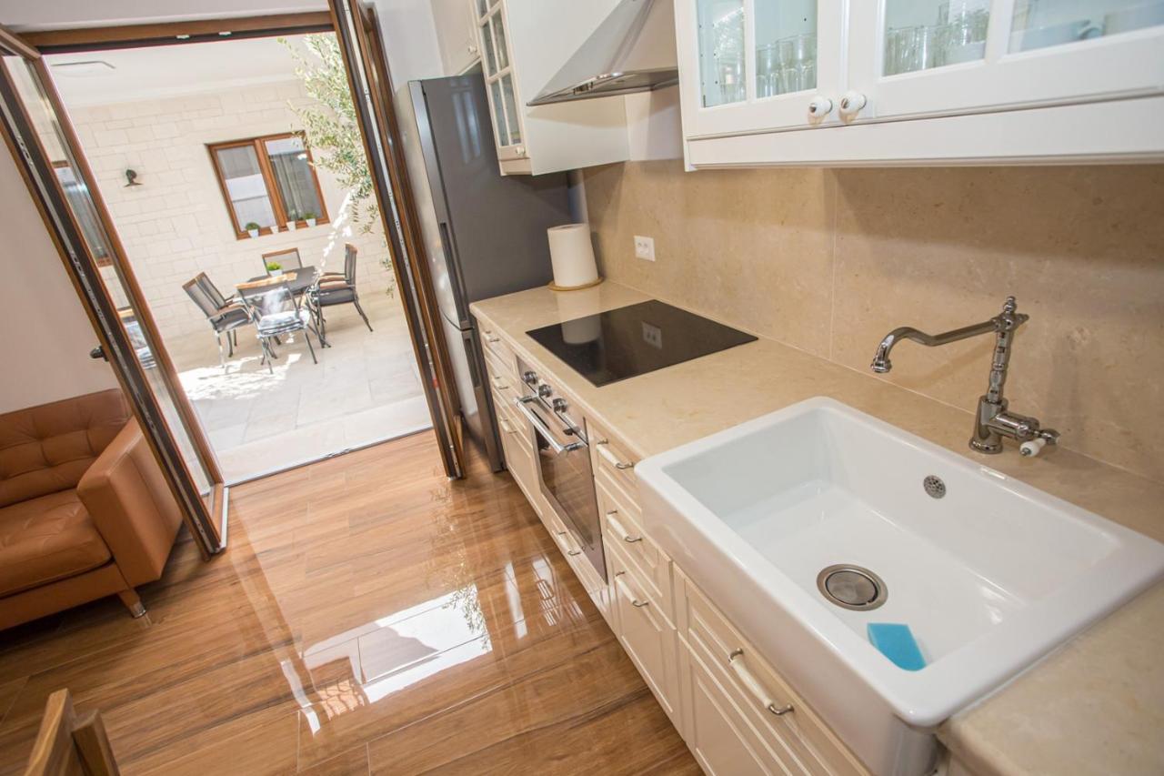 Holiday Home Camellia Porec Exterior photo
