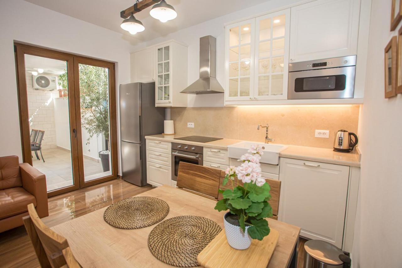 Holiday Home Camellia Porec Exterior photo